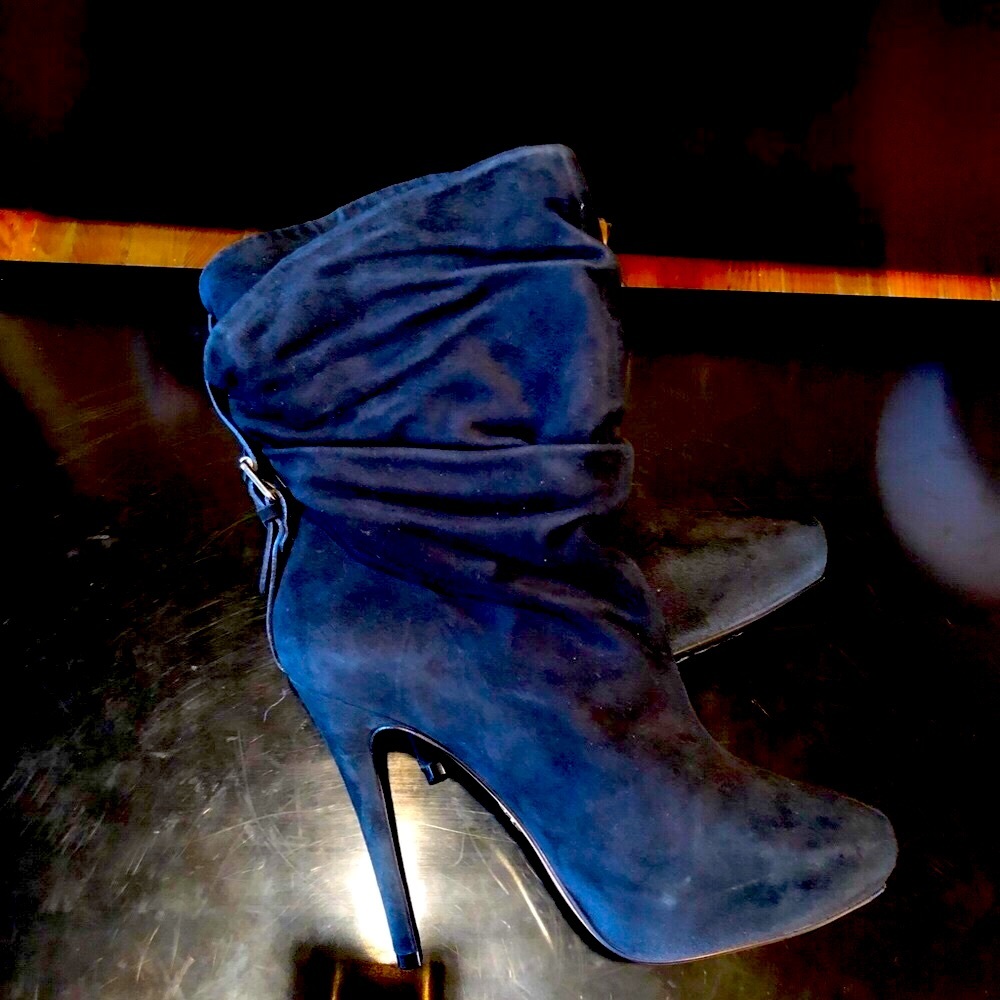 NEW Pour La Victoire suede high heel platform bootie - Picture 4 of 11